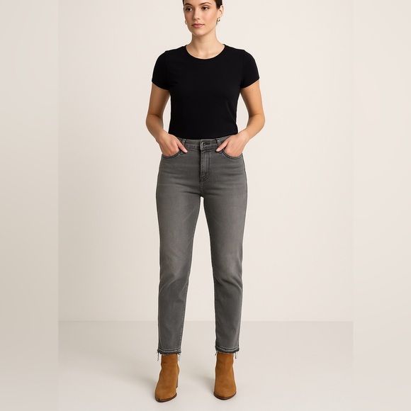 Express Denim - 👖 Express Gray High Rise Straight Leg Jeans with Raw Hem | Size 8 AA14